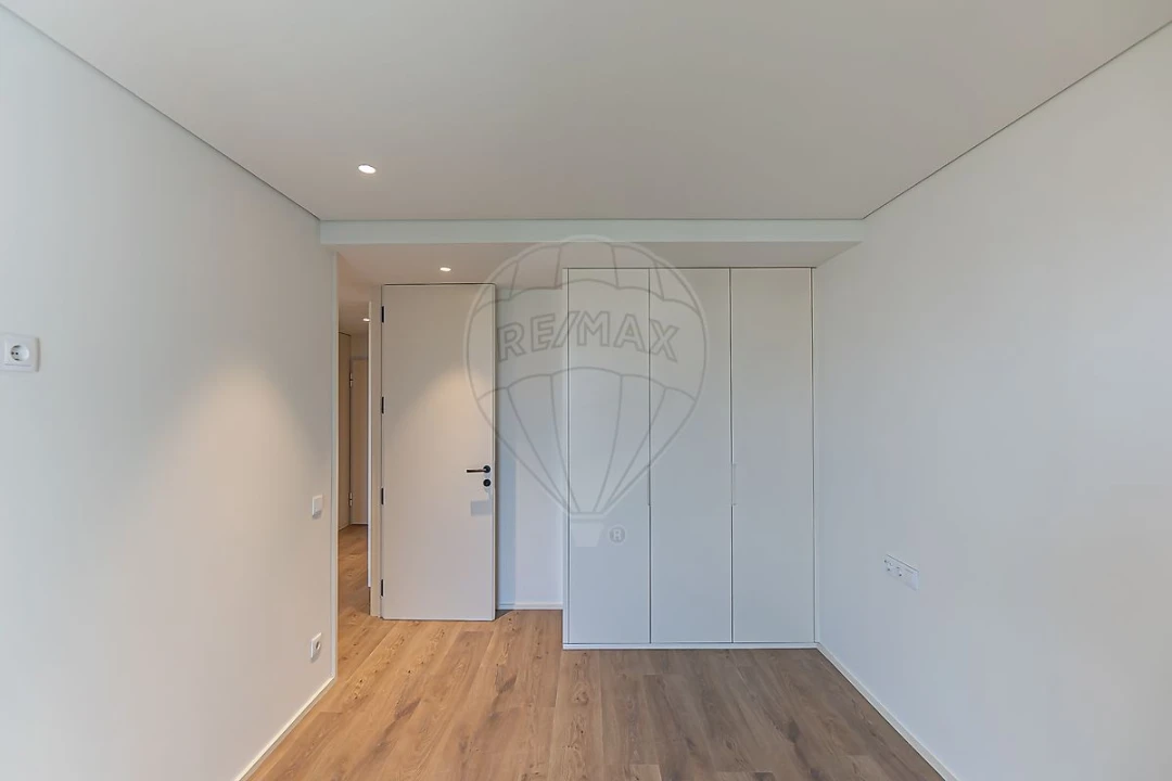 Apartamento T2 para Venda em Aguas Santas Foto 23