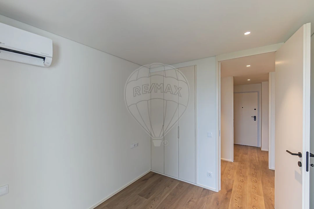 Apartamento T2 para Venda em Aguas Santas Foto 25