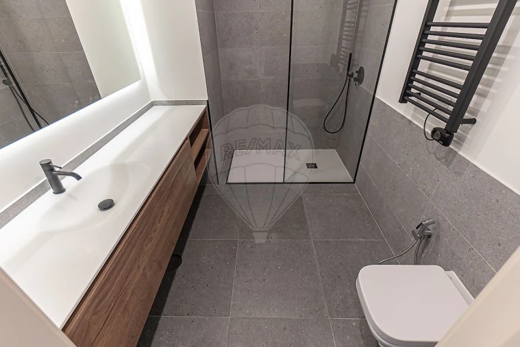 Apartamento T2 para Venda em Aguas Santas Foto 32