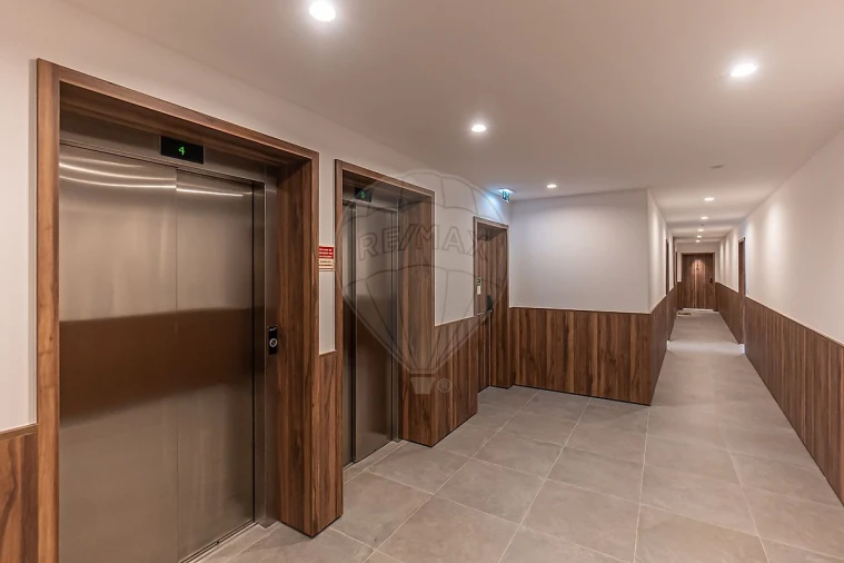 Apartamento T2 para Venda em Aguas Santas Foto 35