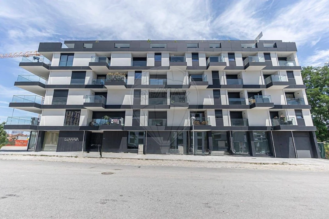 Apartamento T2 para Venda em Aguas Santas Foto 42