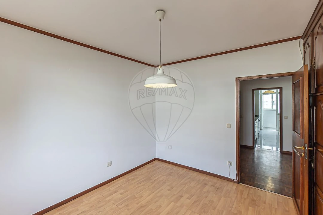 Apartamento T2 para Venda em Aldoar, Foz do Douro e Nevogilde Foto 3