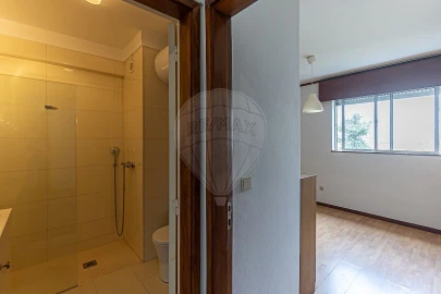 Apartamento T2 para Venda em Aldoar, Foz do Douro e Nevogilde