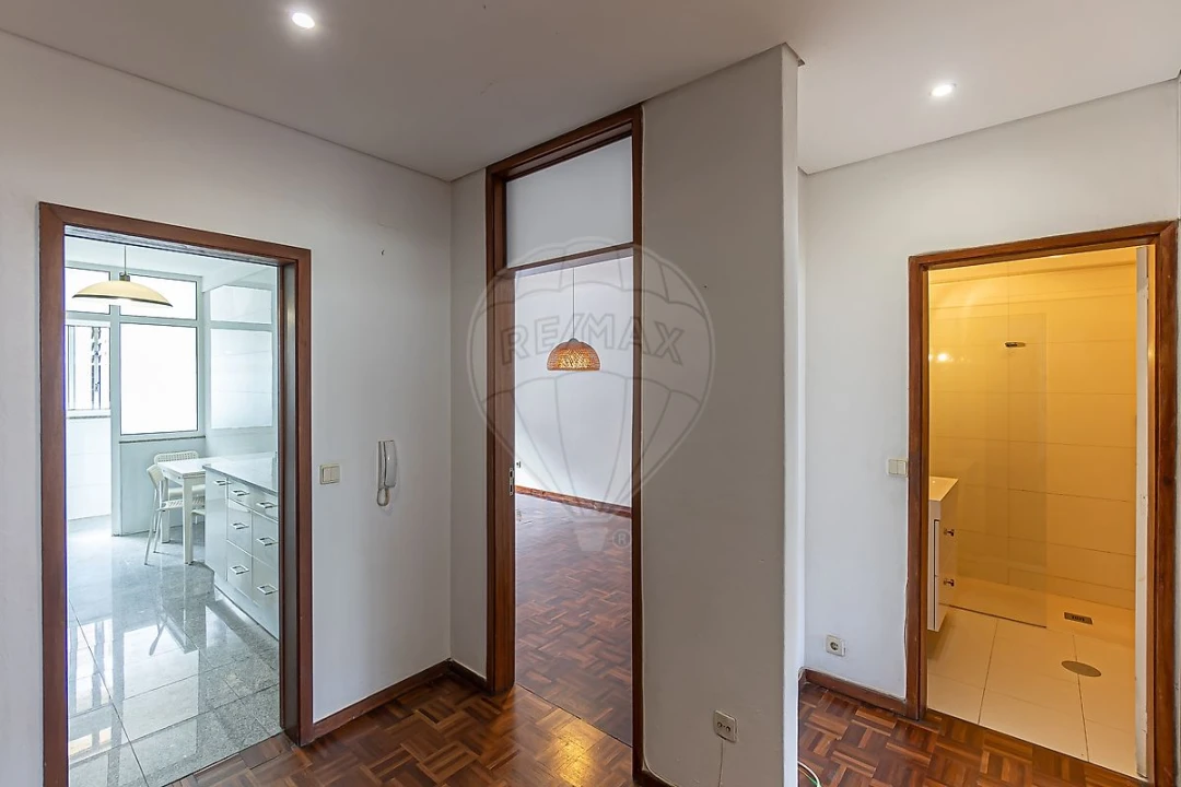 Apartamento T2 para Venda em Aldoar, Foz do Douro e Nevogilde Foto 22