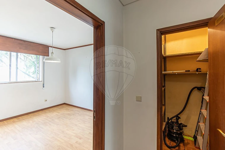 Apartamento T2 para Venda em Aldoar, Foz do Douro e Nevogilde Foto 13