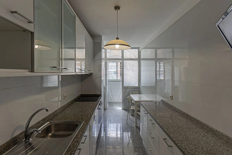 Apartamento T2 para Venda em Aldoar, Foz do Douro e Nevogilde Foto 16