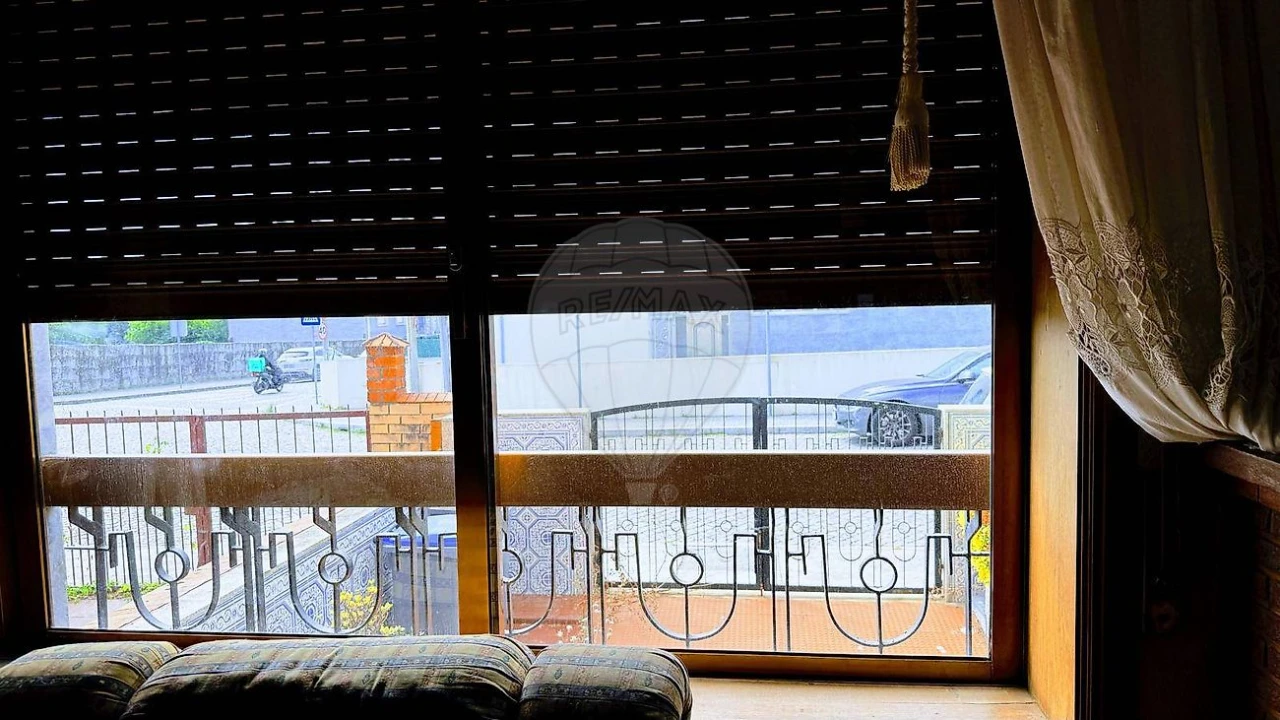 Moradia T4 para Venda em Pedrouços Foto 6