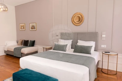 Moradia T12 para Venda em Britelo, Gémeos e Ourilhe