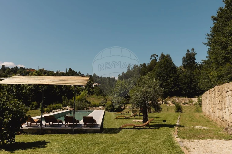 Moradia T12 para Venda em Britelo, Gémeos e Ourilhe Foto 23