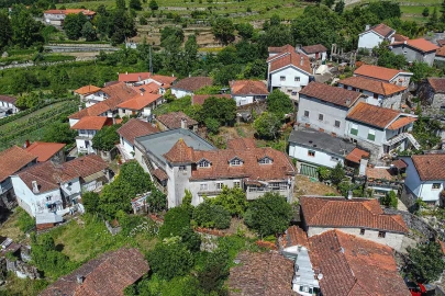 Moradia T8 para Venda em Mondim de Basto