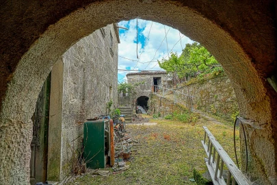 Moradia T8 para Venda em Mondim de Basto