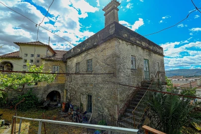 Moradia T8 para Venda em Mondim de Basto