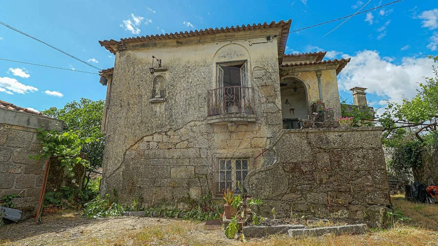 Moradia T8 para Venda em Mondim de Basto