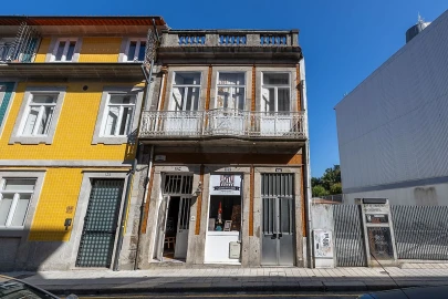 Moradia T5 para Venda em Cedofeita, Santo Ildefonso, Sé, Miragaia, São Nicolau e Vitória