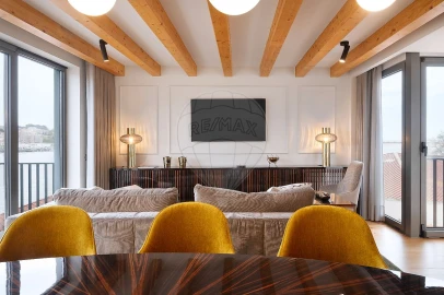 Apartamento T3 para Venda em Lordelo do Ouro e Massarelos