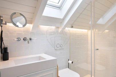 Apartamento T3 para Venda em Lordelo do Ouro e Massarelos