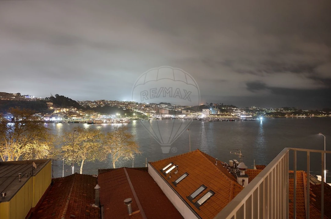 Apartamento T3 para Venda em Lordelo do Ouro e Massarelos Foto 14