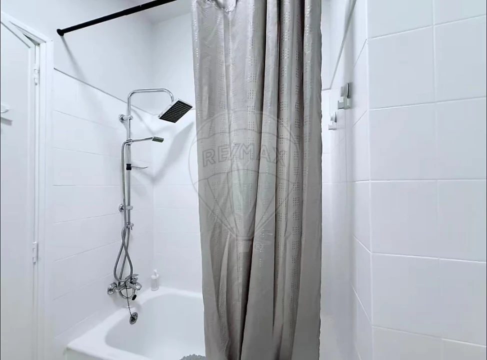 Apartamento T1 para Arrendamento em Campanhã Foto 19