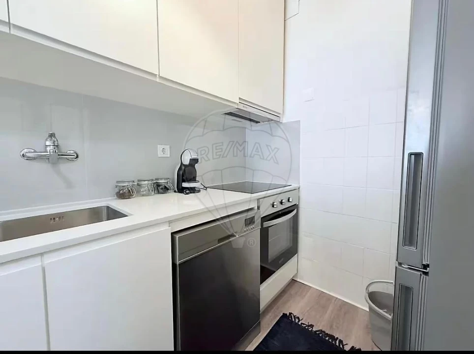 Apartamento T1 para Arrendamento em Campanhã Foto 5