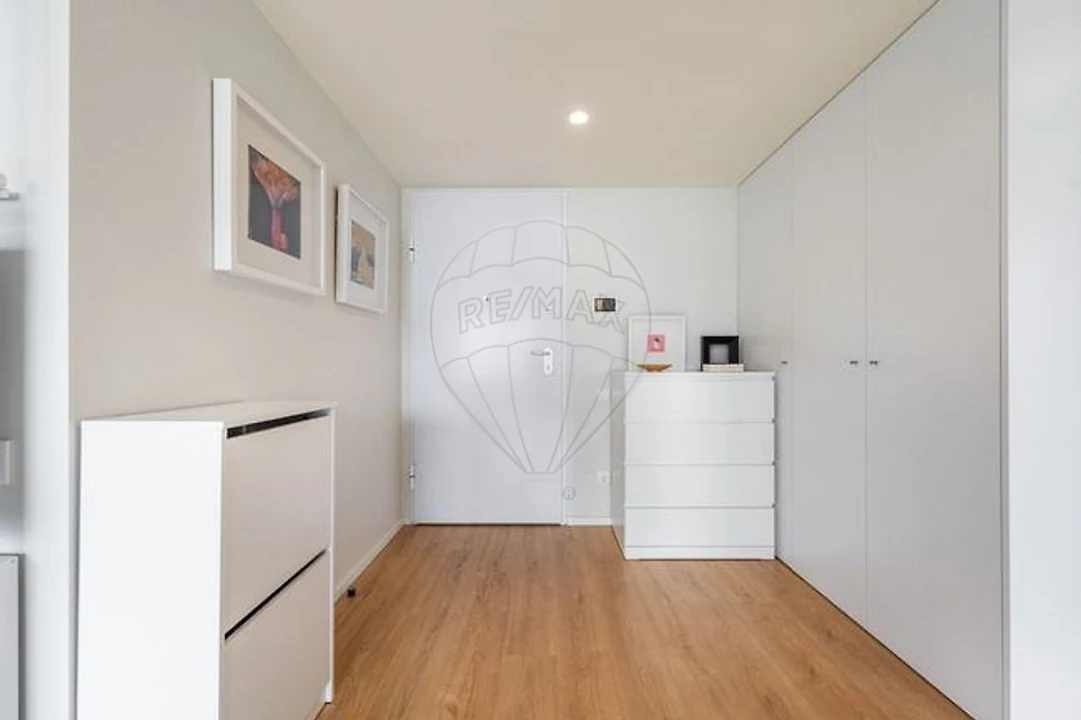Apartamento T1 para Arrendamento em Canidelo Foto 5