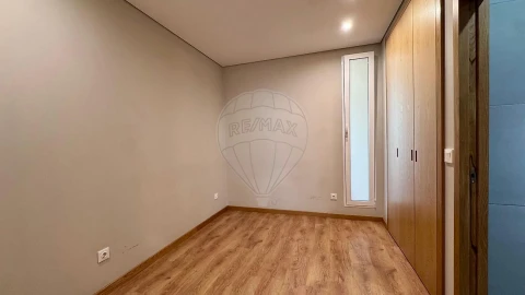 Apartamento T3 para Venda em Aldoar, Foz do Douro e Nevogilde
