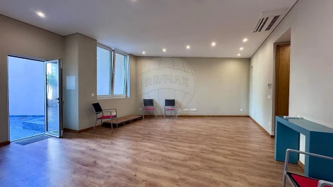 Apartamento T3 para Venda em Aldoar, Foz do Douro e Nevogilde