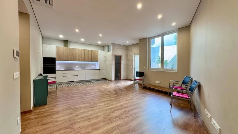 Apartamento T3 para Venda em Aldoar, Foz do Douro e Nevogilde