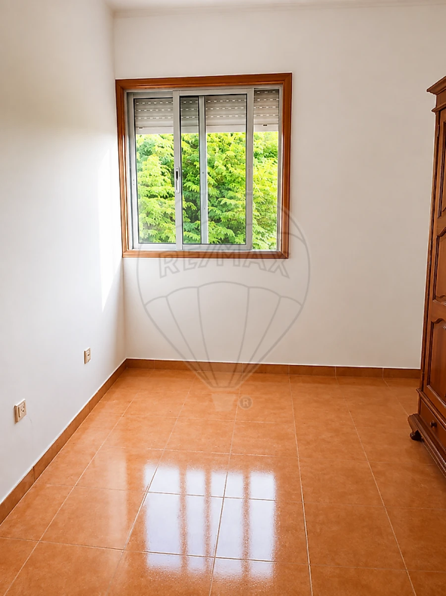 Moradia T3 para Arrendamento em Anta e Guetim Foto 14