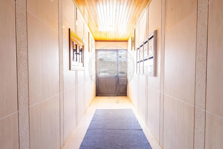 Apartamento T2 para Venda em Pinhal Novo Foto 3