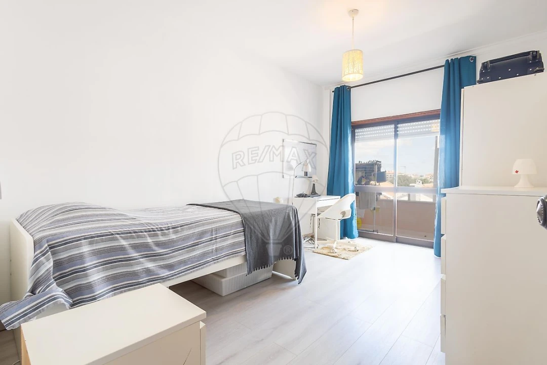 Apartamento T2 para Venda em Pinhal Novo Foto 8