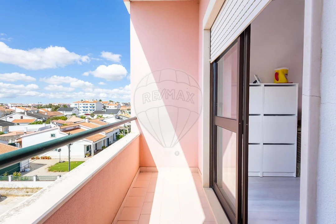 Apartamento T2 para Venda em Pinhal Novo Foto 10
