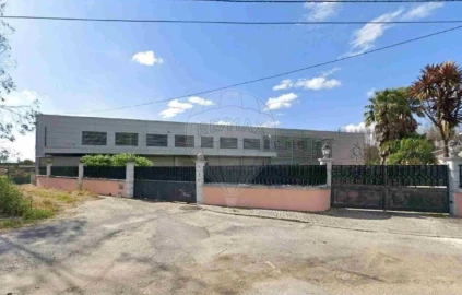 Armazém para Venda em Préstimo e Macieira de Alcoba