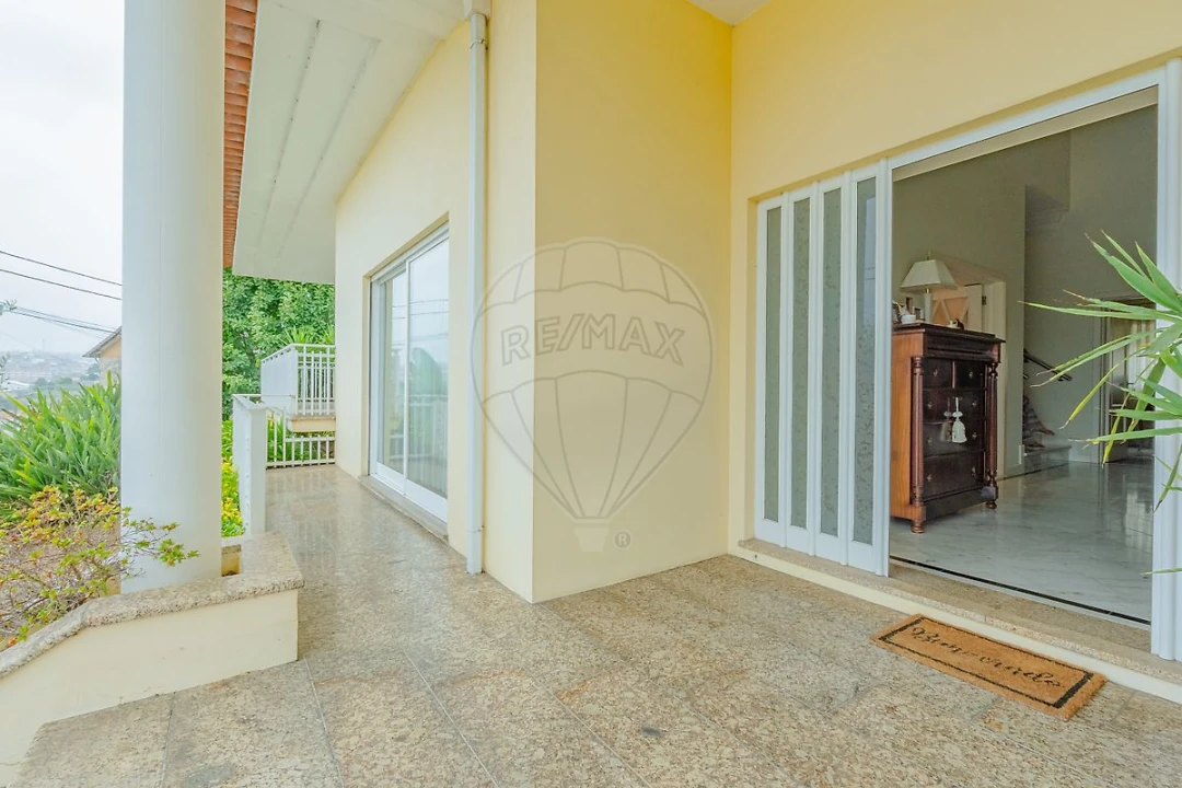 Moradia T4 para Venda em Lordelo Foto 41