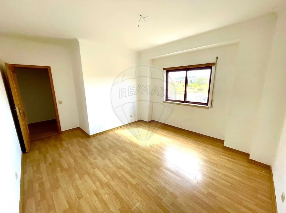 Apartamento T2 para Venda em União das Freguesias de Setúbal Foto 12