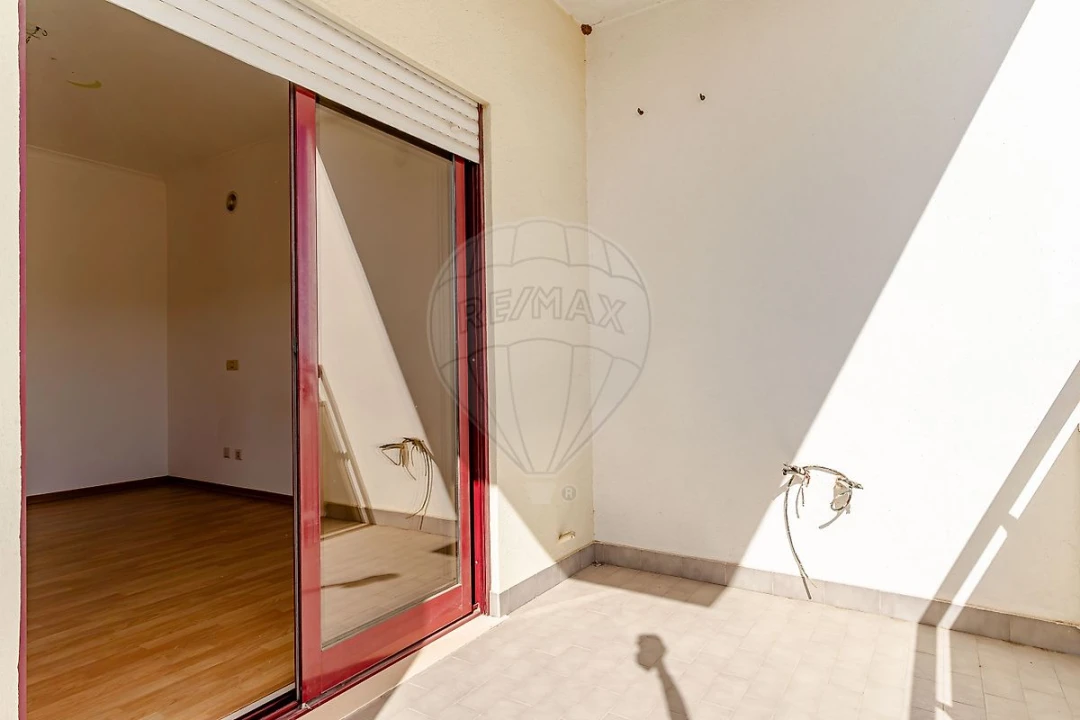 Apartamento T2 para Venda em União das Freguesias de Setúbal Foto 11