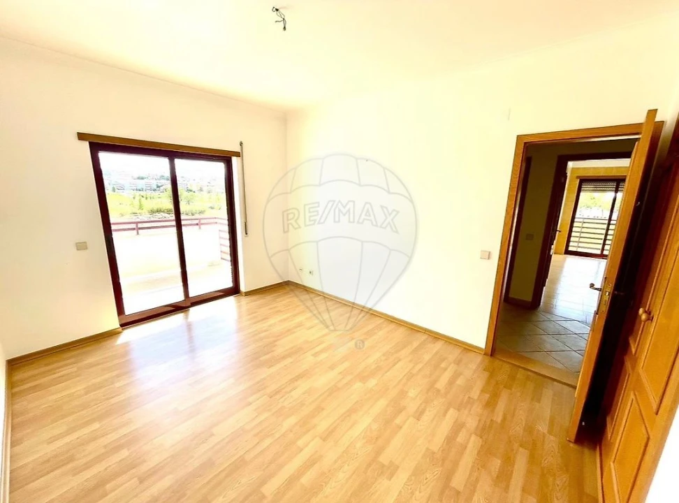 Apartamento T2 para Venda em União das Freguesias de Setúbal Foto 10