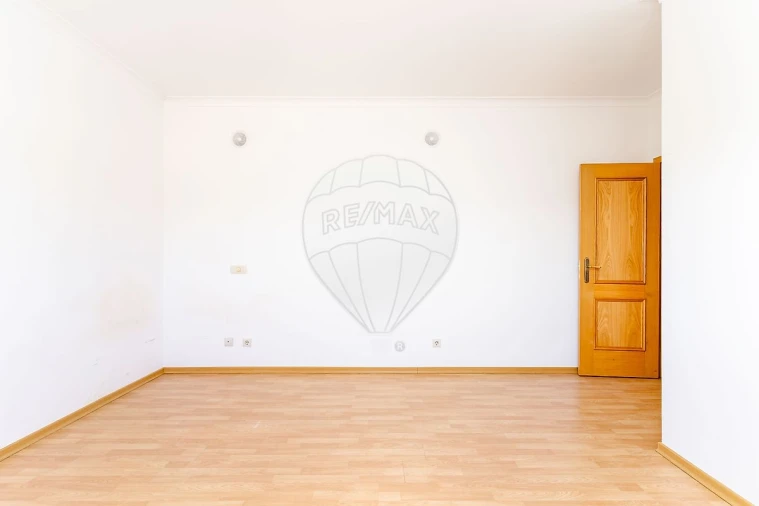 Apartamento T2 para Venda em União das Freguesias de Setúbal Foto 3