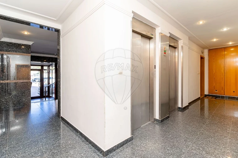 Apartamento T2 para Venda em União das Freguesias de Setúbal Foto 33