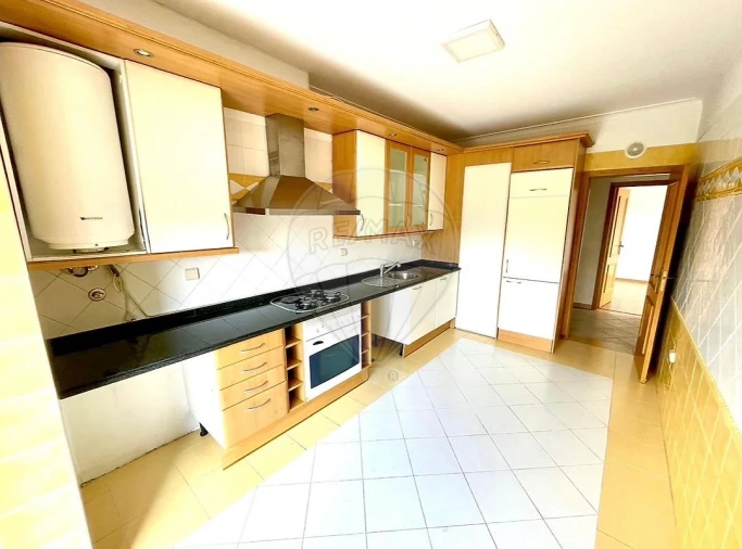 Apartamento T2 para Venda em União das Freguesias de Setúbal Foto 9