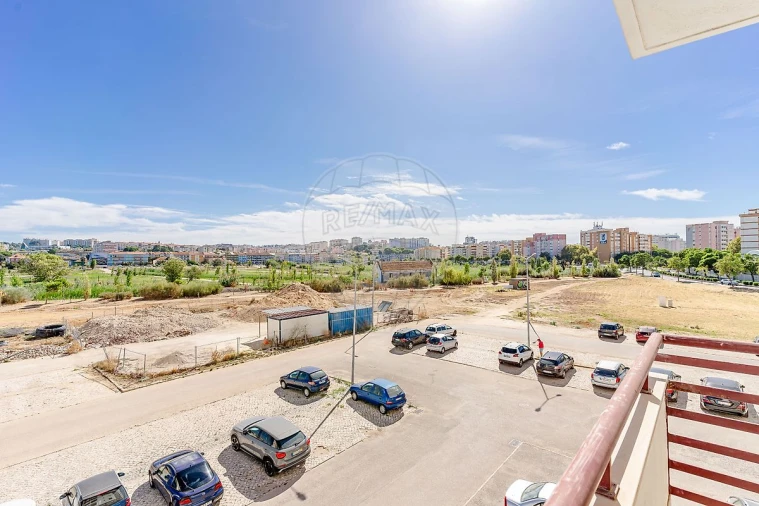 Apartamento T2 para Venda em União das Freguesias de Setúbal Foto 12