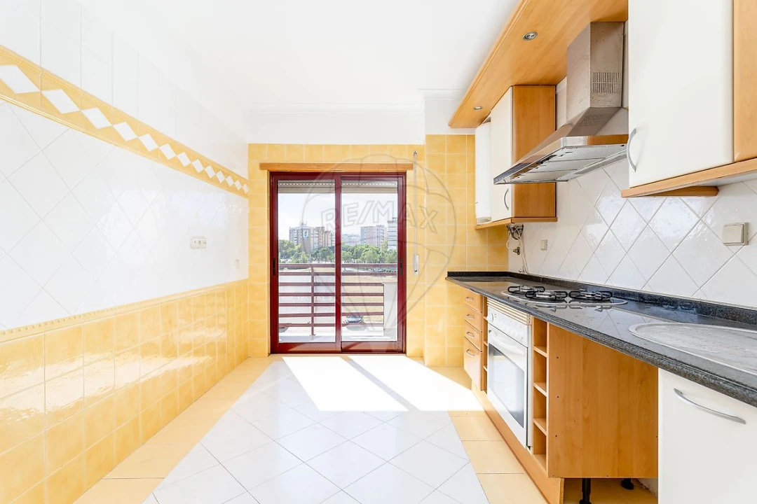 Apartamento T2 para Venda em União das Freguesias de Setúbal Foto 14