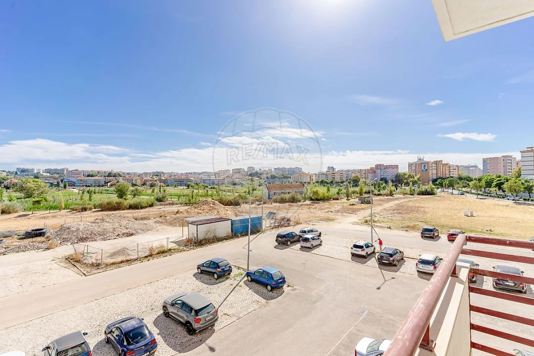 Apartamento T2 para Venda em União das Freguesias de Setúbal Foto 12