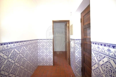 Apartamento T2 para Arrendamento em Santo Antonio dos Olivais