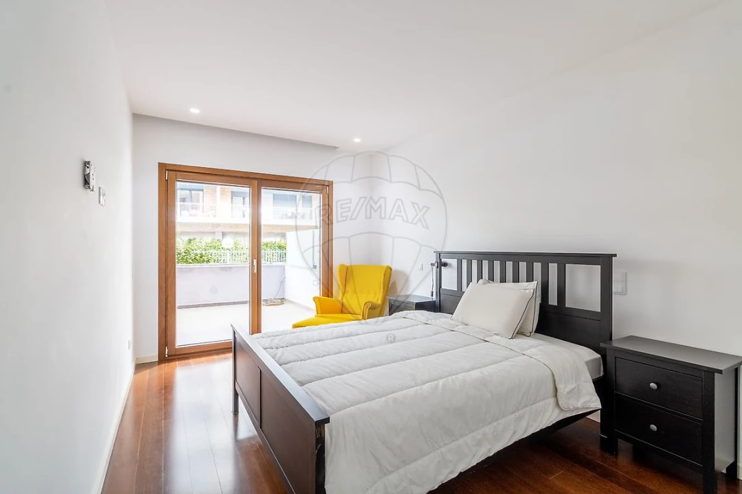 Apartamento T3 para Arrendamento em Moscavide e Portela Foto 14