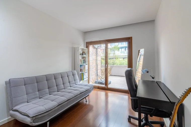 Apartamento T3 para Arrendamento em Moscavide e Portela Foto 3