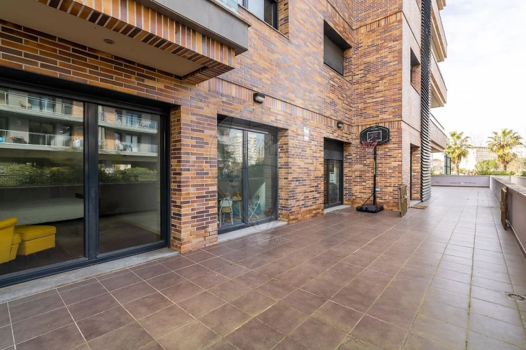 Apartamento T3 para Arrendamento em Moscavide e Portela Foto 25