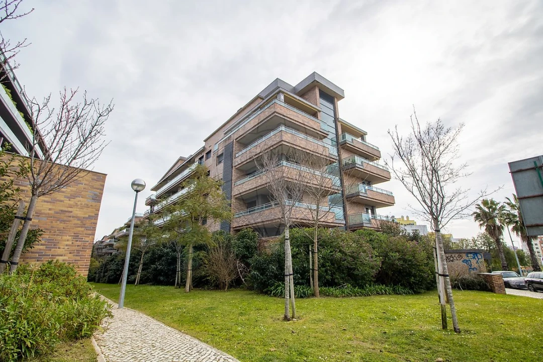 Apartamento T3 para Arrendamento em Moscavide e Portela Foto 33