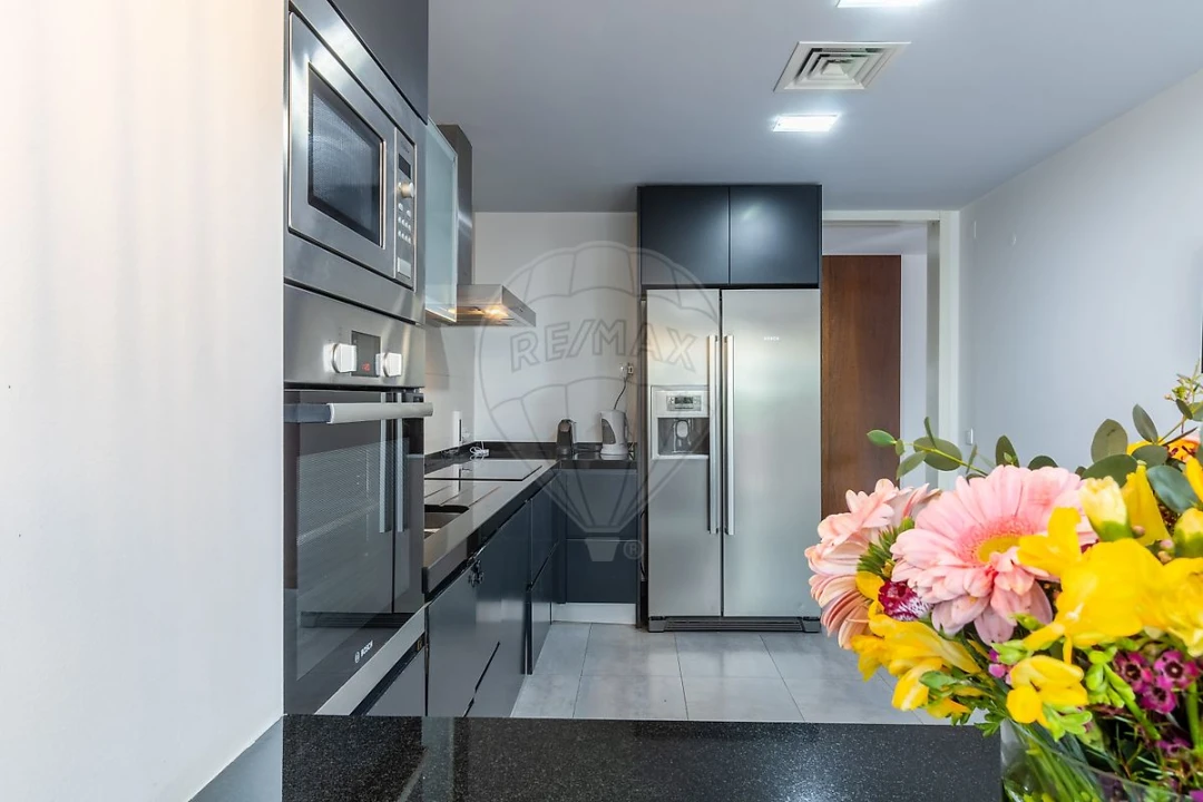 Apartamento T3 para Arrendamento em Moscavide e Portela Foto 6