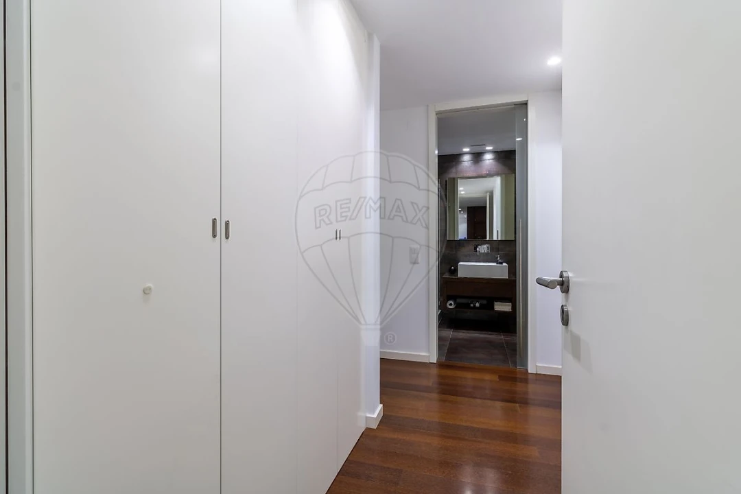 Apartamento T3 para Arrendamento em Moscavide e Portela Foto 21