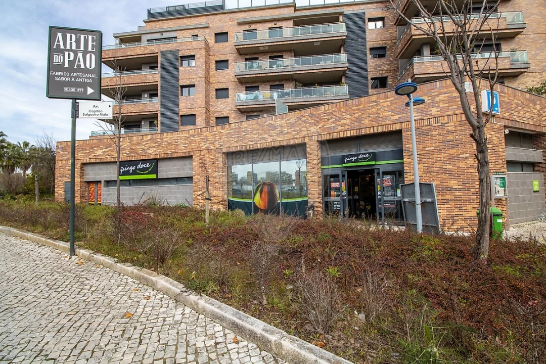 Apartamento T3 para Arrendamento em Moscavide e Portela Foto 34
